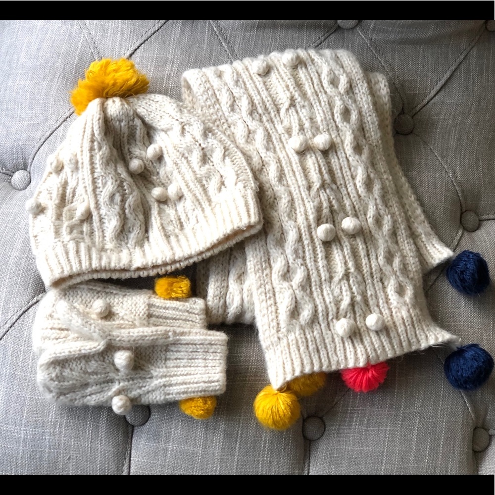 Mini Boden hat scarf gloves set